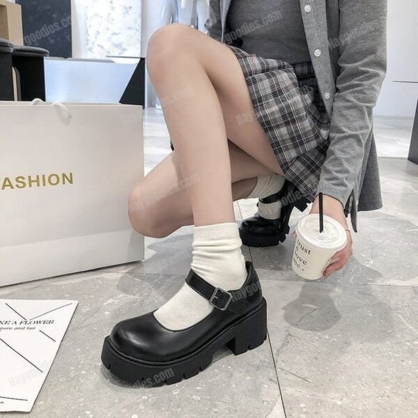 543270528 Classic Mary Jane Heels Short Heel - EU 34–40