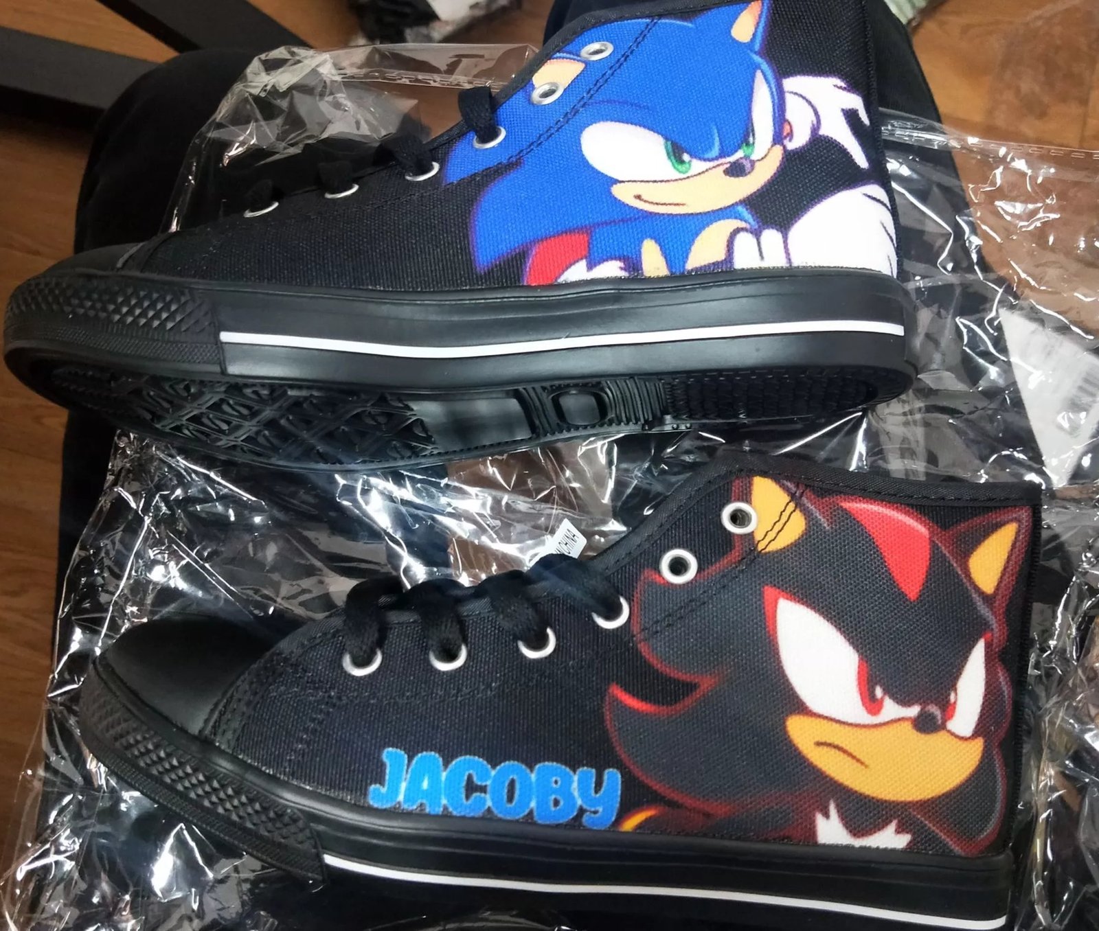 2025/10/2020-11-0502.49.47.jpg Customisable Kids High-Top Canvas Shoes – Black | EU 28–34 (UK 10–2)